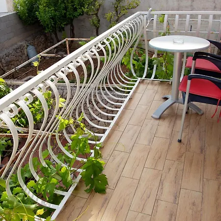 Tanya-apartments And 3*