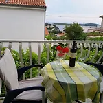 Tanya-apartments And هفار