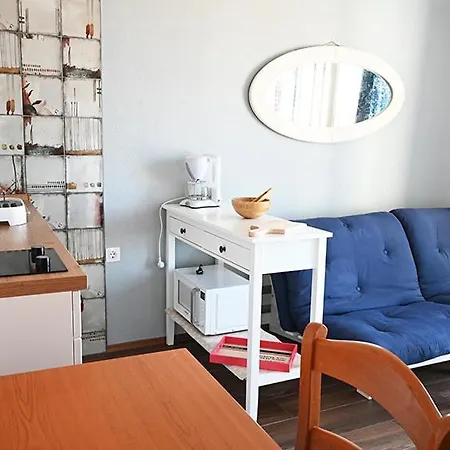 Tanya-apartments And Πανσιόν