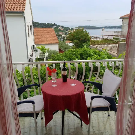 Tanya-apartments And Χβαρ