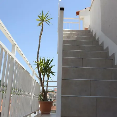 Tanya-apartments And Πανσιόν 3*