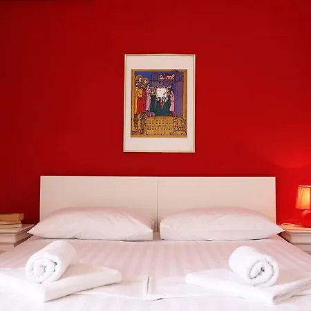 Tanya-apartments And Πανσιόν 3*