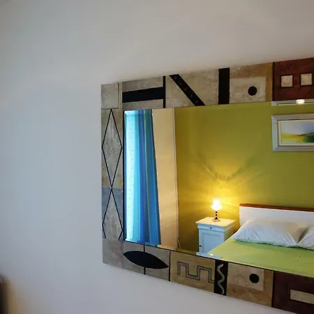 Tanya-apartments And Gasthuis 3*