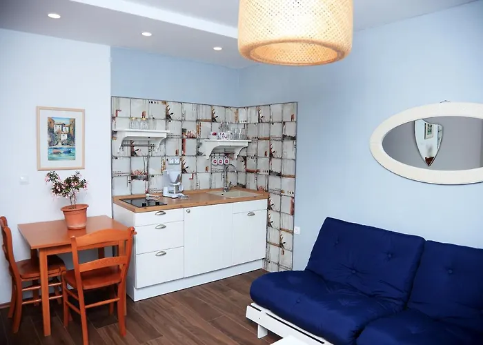 Penzion Tanya-apartments And 3*