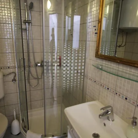 Vendégház Tanya-apartments And 3*
