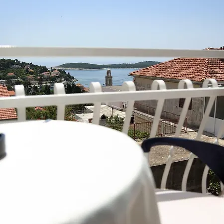 Vendégház Tanya-apartments And 3*